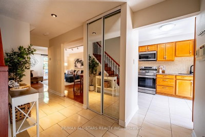 60 Hanson Road • #117 • Mississauga, ON photo 8