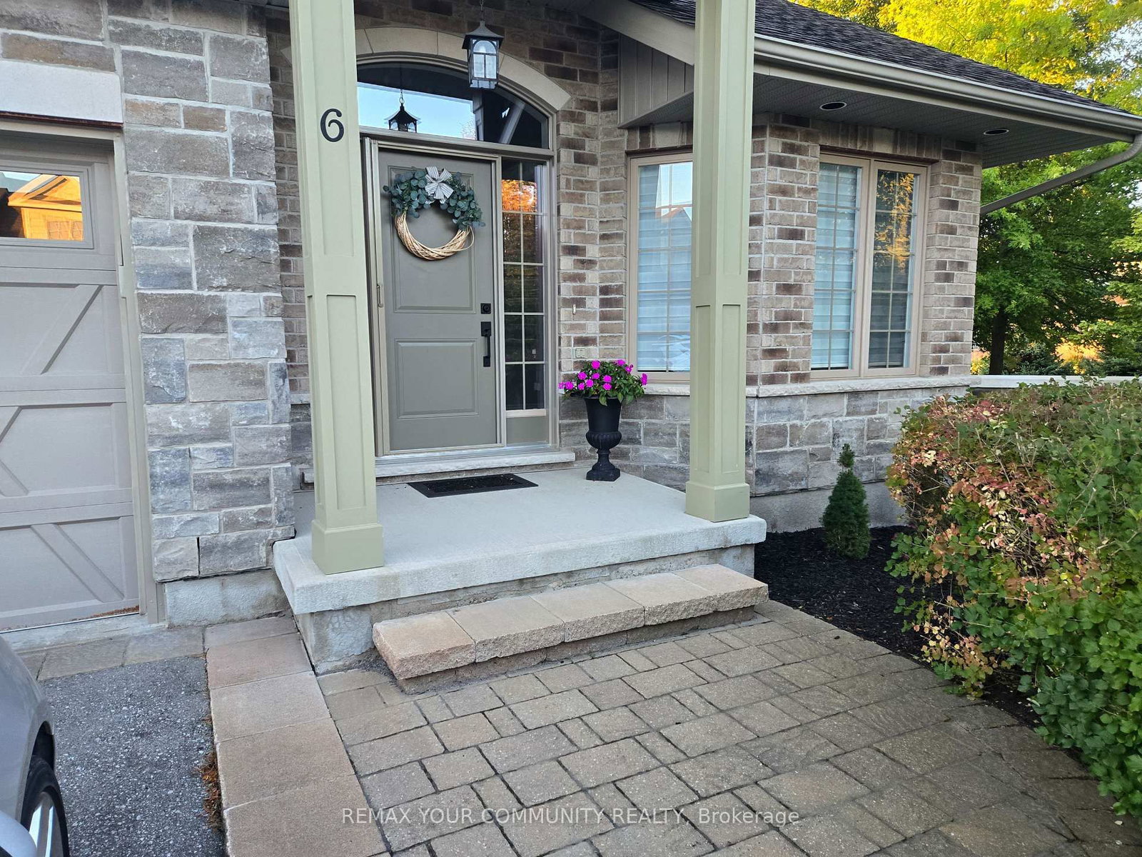 10 Reddington Drive • #6 • Caledon, ON photo 2