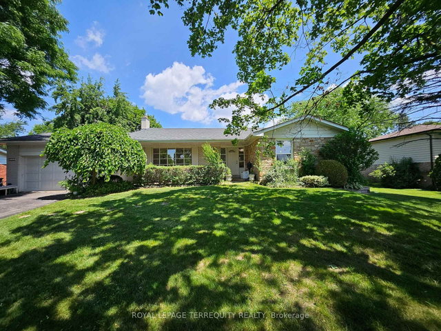 2067 Obeck Crescent