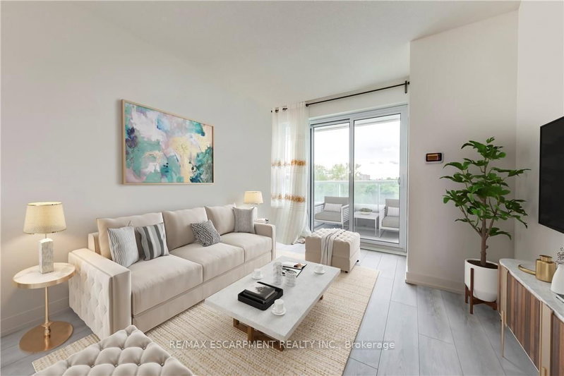 309 - 10 Wilby Crescent