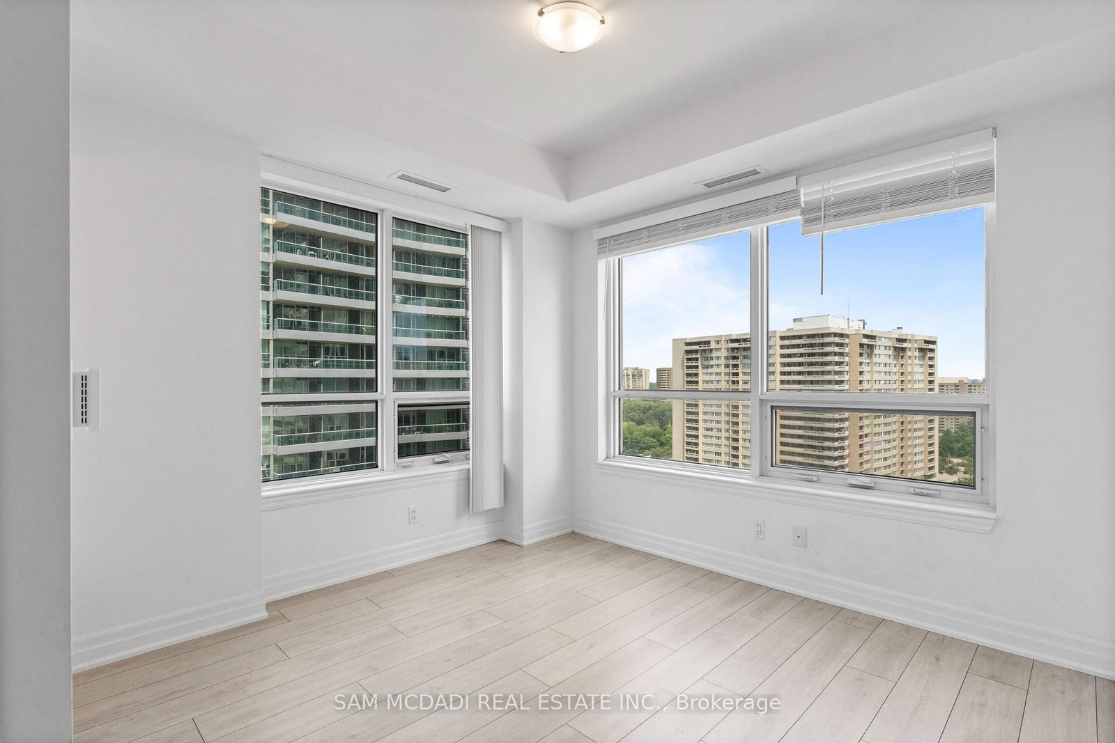 30 Elm Drive • #1102 • Mississauga, ON photo 16