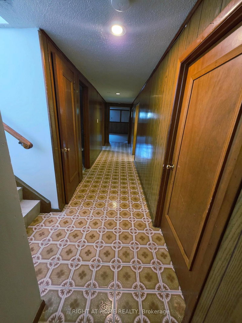 Room2
