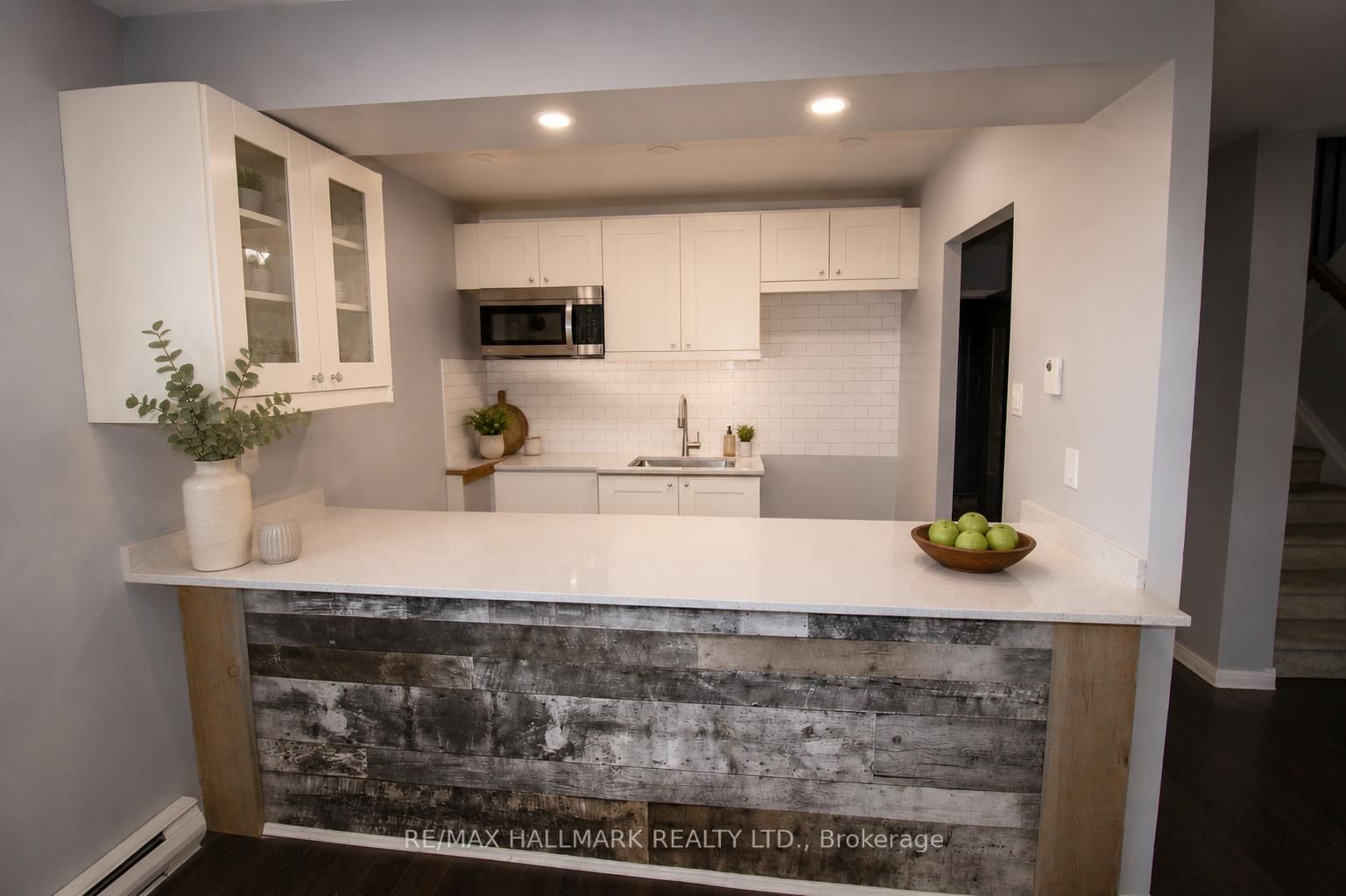 1016 Falgarwood Drive • #40 • Oakville, ON photo 10