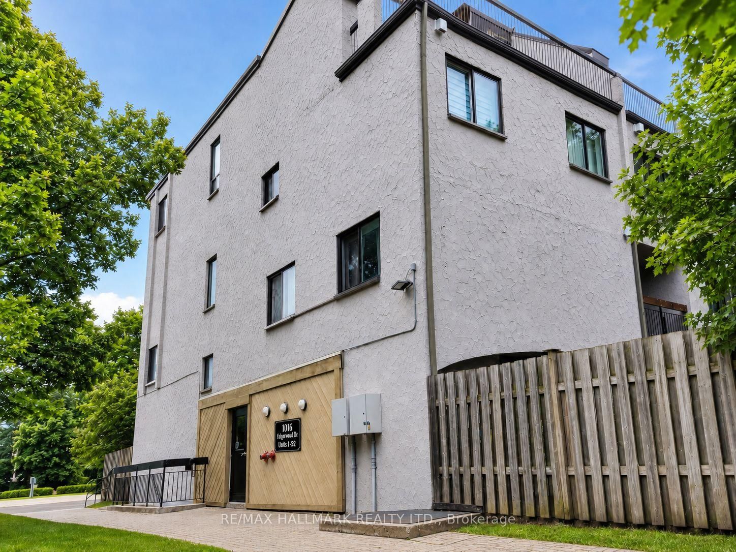 1016 Falgarwood Drive • #40 • Oakville, ON photo 21