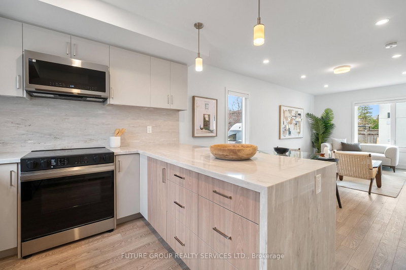 home for lease on Unit 2-34 Poplar Avenue