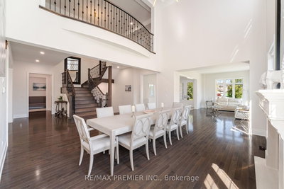 18 Erintown Crescent • Brampton, ON photo 9