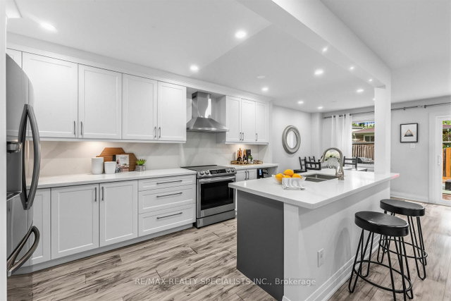 7 - 405 Hyacinthe Boulevard