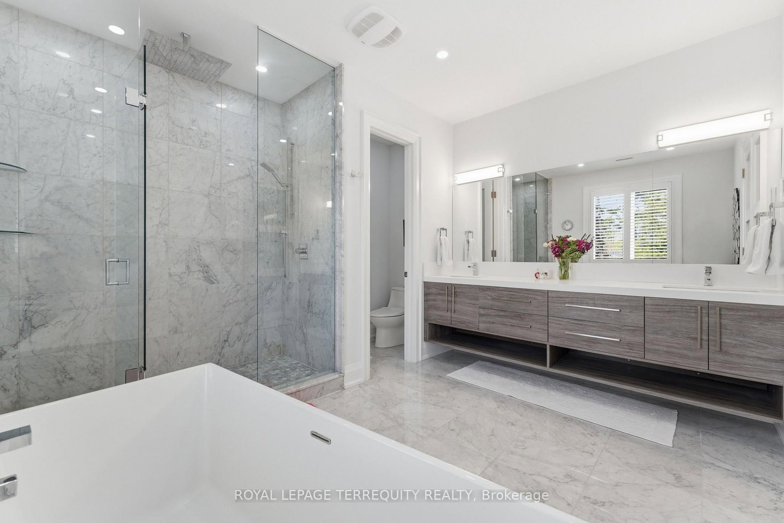 130 Edgecroft Road • Toronto, ON photo 23