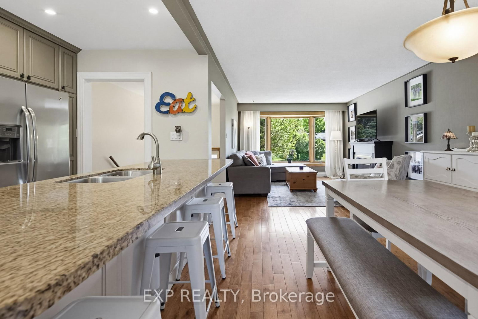 6 Palace Street • Caledon, ON photo 12