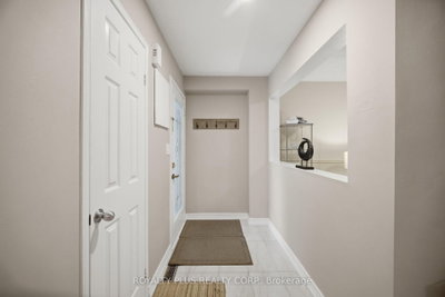 452 Jay Crescent • Orangeville, ON photo 4