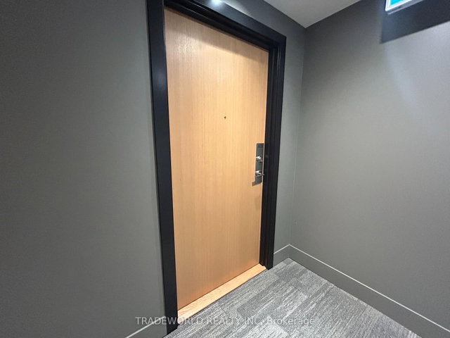 323 - 1787 ST. CLAIR Avenue W