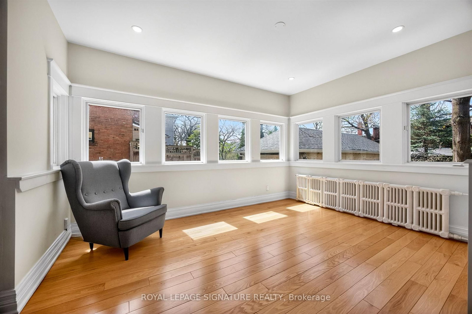 426 Armadale Avenue • Toronto, ON photo 14