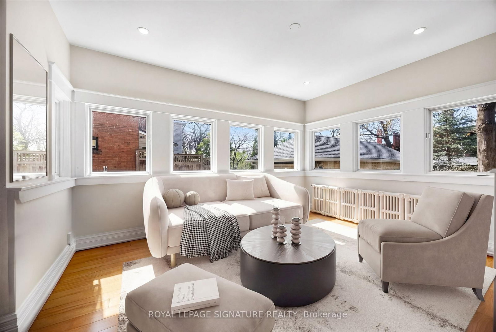 426 Armadale Avenue • Toronto, ON photo 15