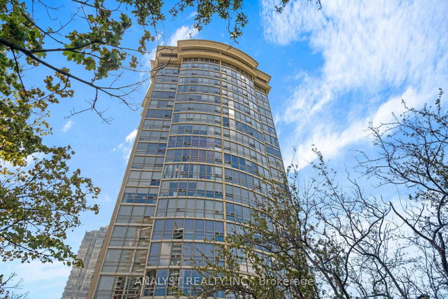 909 - 50 Eglinton Avenue W