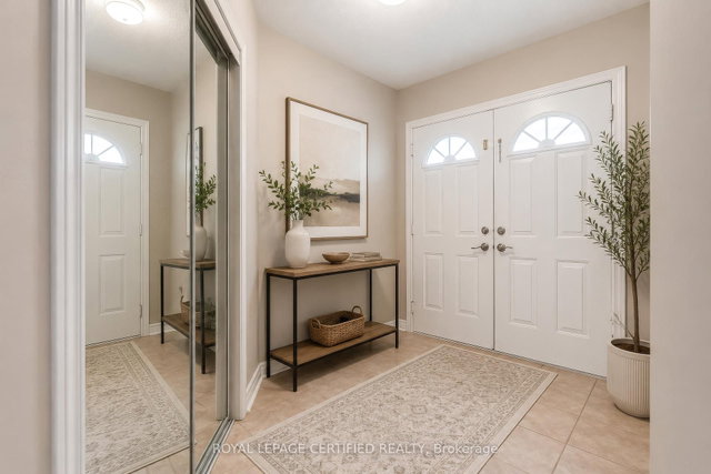 7177 Village Walk