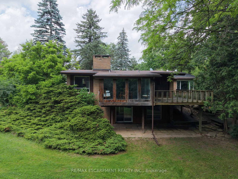 560 CRANE Court