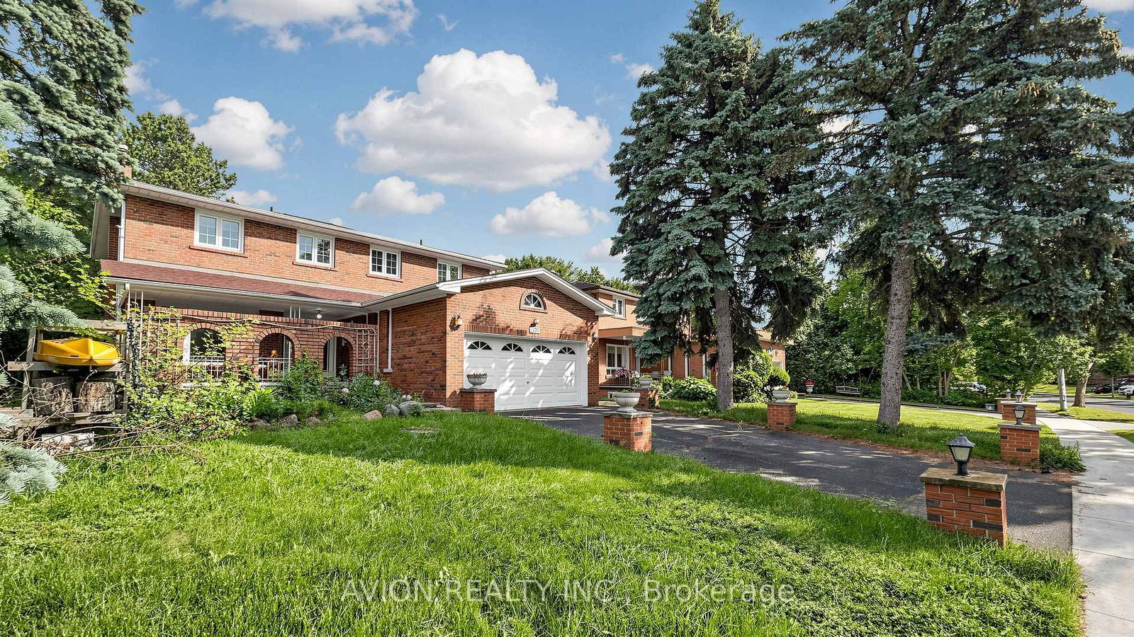 1423 Malibou Terrace • Mississauga, ON photo 1