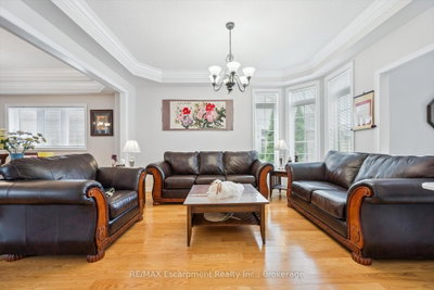 2365 Hertfordshire Oakville,ON L6H 7M9 — Photo 5