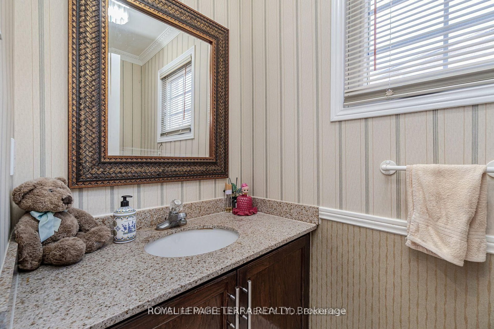 14 Sheringham Street • Brampton, ON photo 13