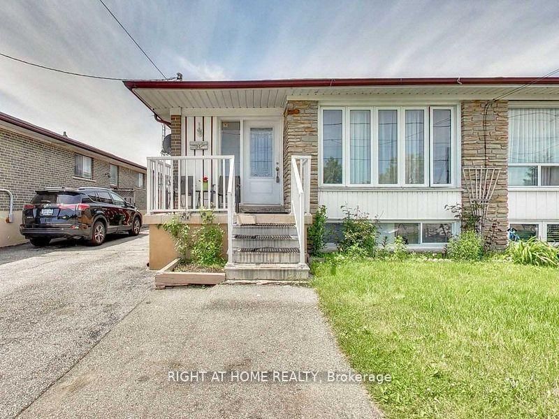 Main Floor - 34 Goldsboro Road