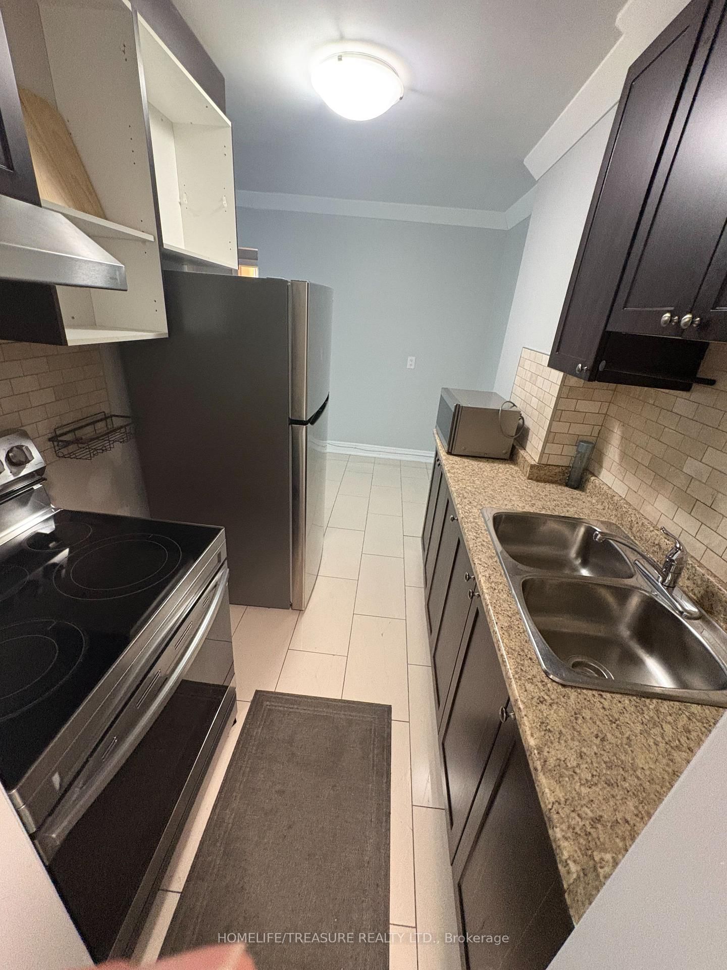 1-21 scarlett Road, Toronto, ON, photo 4