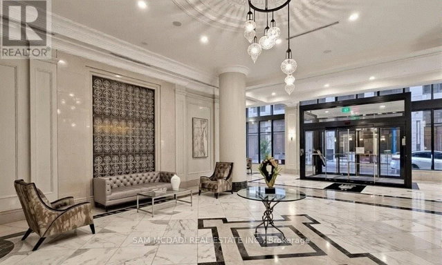 1102 - 30 Elm Drive