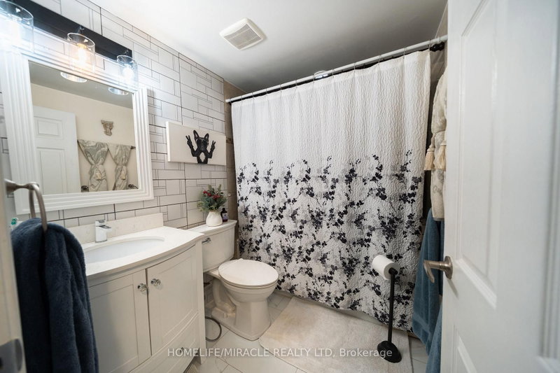 38 Ascot Brampton,ON L6T 2P6 — Photo 19