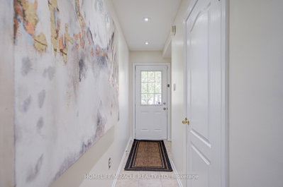 14 Rock Haven Lane • Brampton, ON photo 6