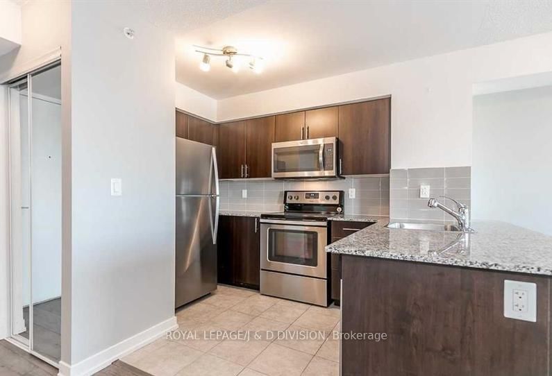 home for lease on 710-1420 Dupont Street