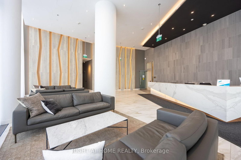 1601 - 3883 Quartz Road