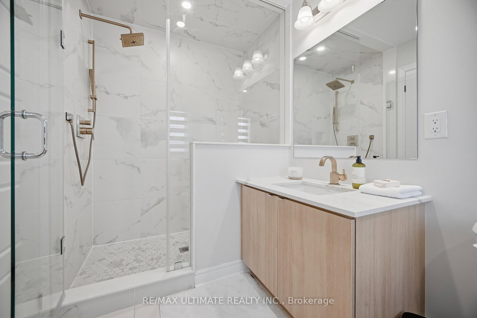 299 NE Inspire Boulevard • Brampton, ON photo 14
