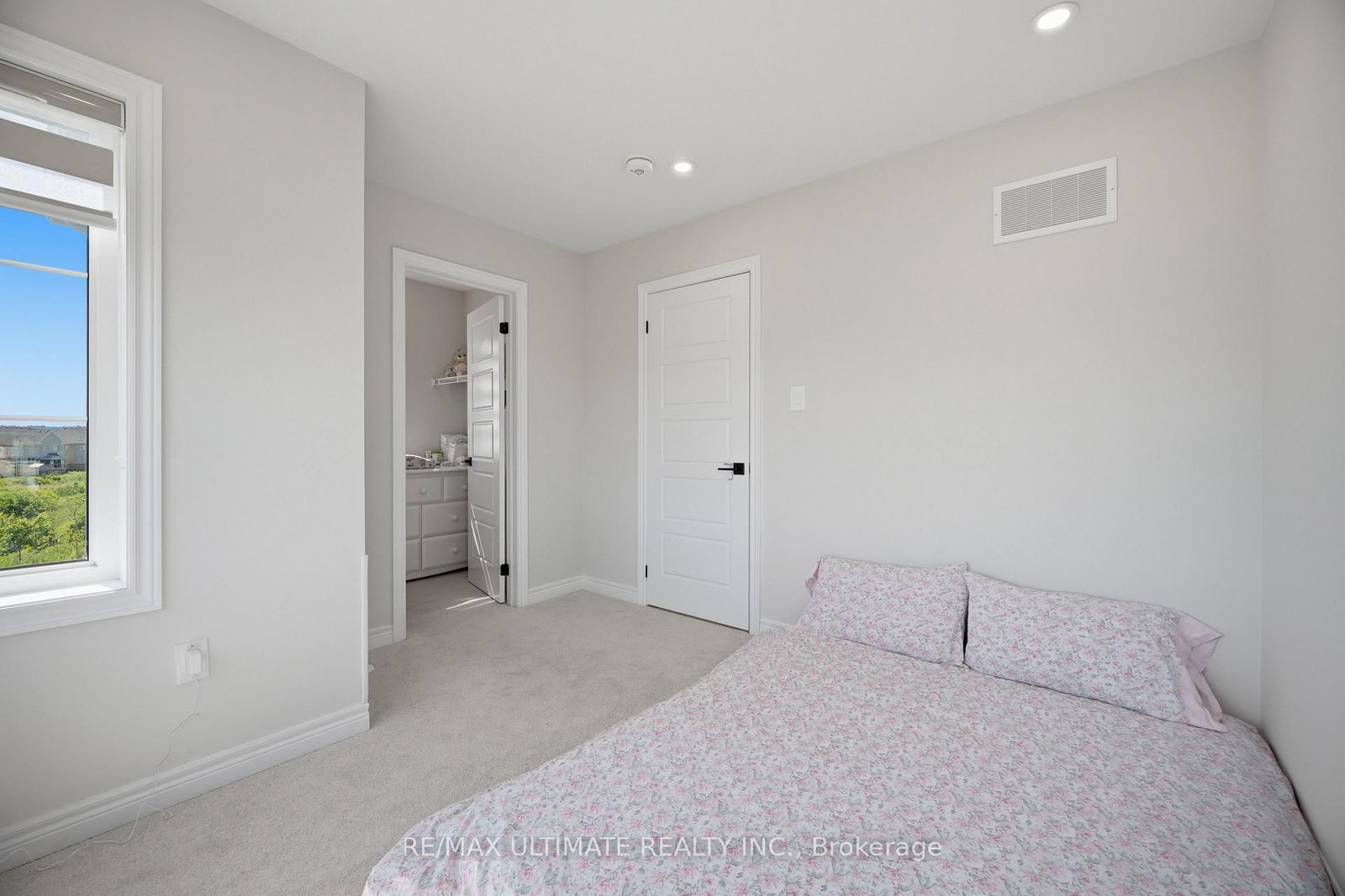 299 NE Inspire Boulevard • Brampton, ON photo 17