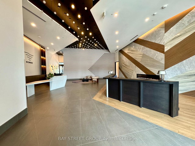 607 - 1037 The Queensway