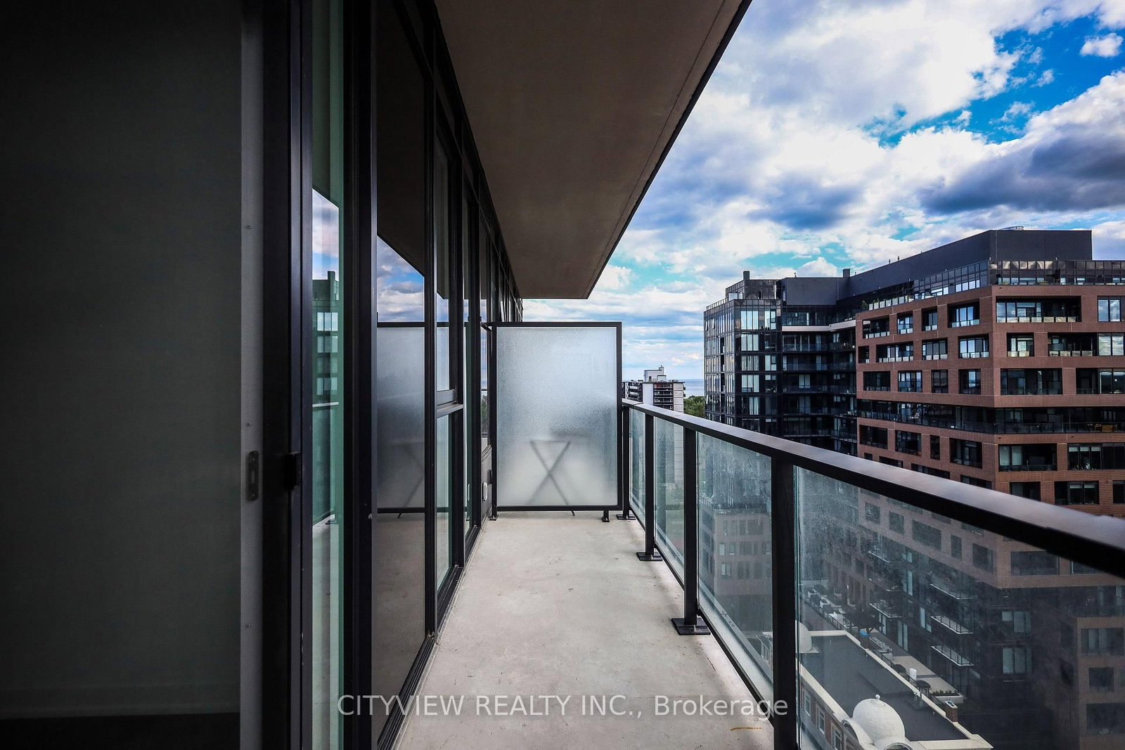 285 Dufferin Street • #1121 • Toronto, ON photo 17