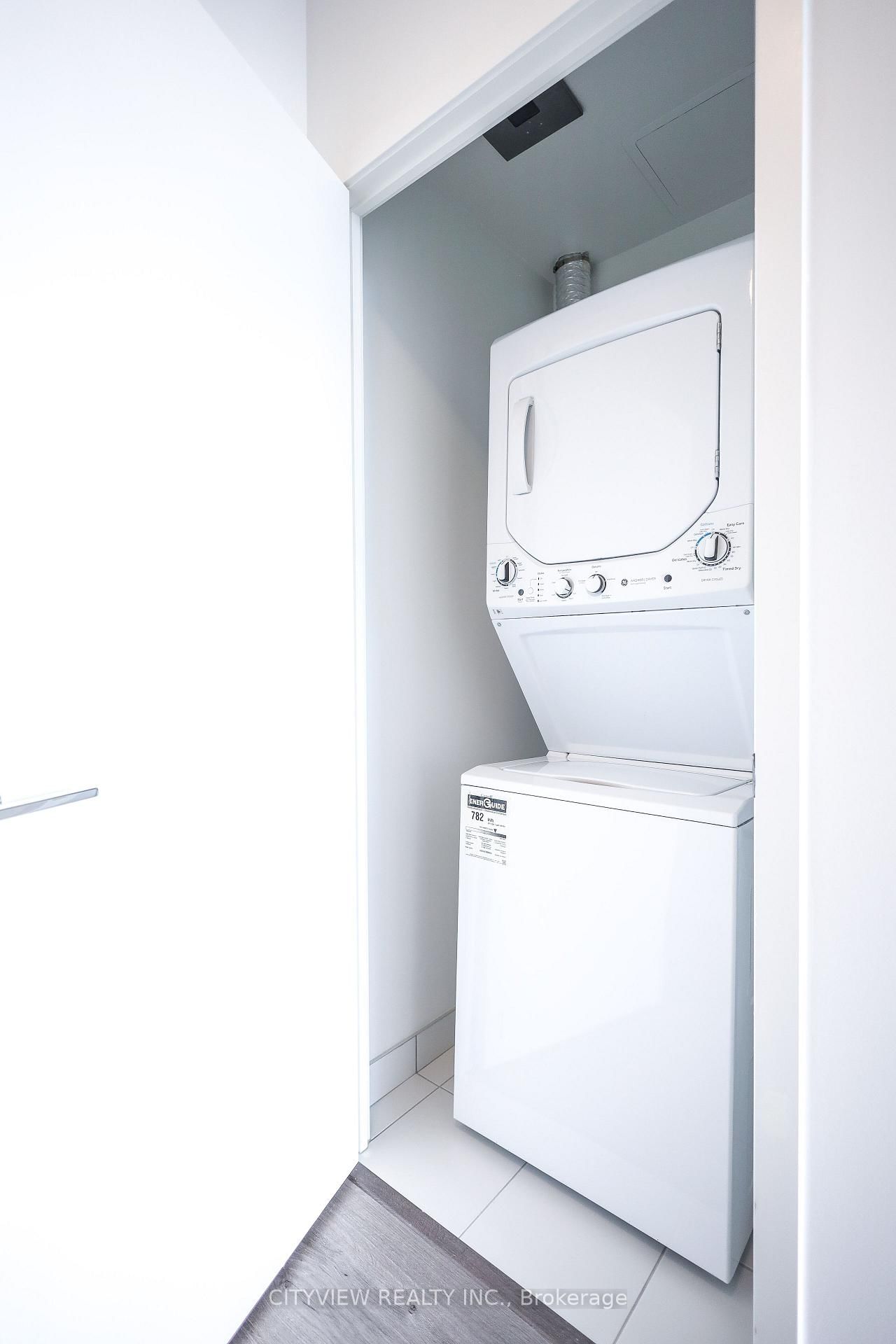 285 Dufferin Street • #1121 • Toronto, ON photo 23