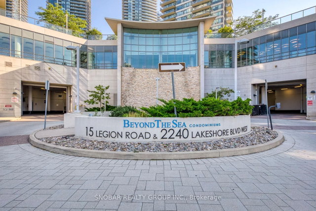 2203 - 15 Legion Road