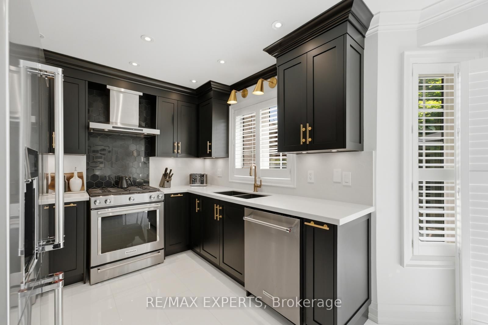 30 Lismer Crescent • Caledon, ON photo 11
