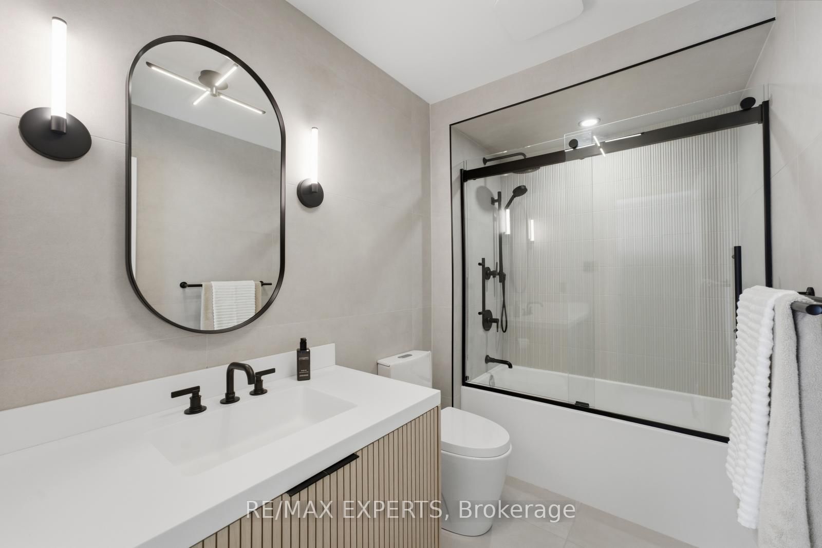 30 Lismer Crescent • Caledon, ON photo 24
