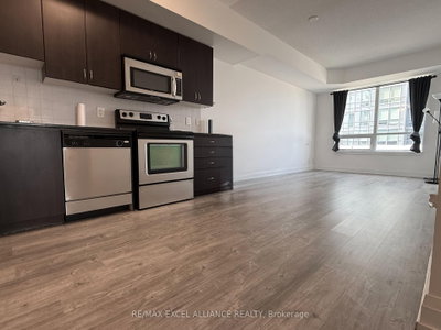Condo leased at 405-1 De Boers Drive, Toronto, Ontario, M3J 0G6 - York University Heights - MLS: W13525092