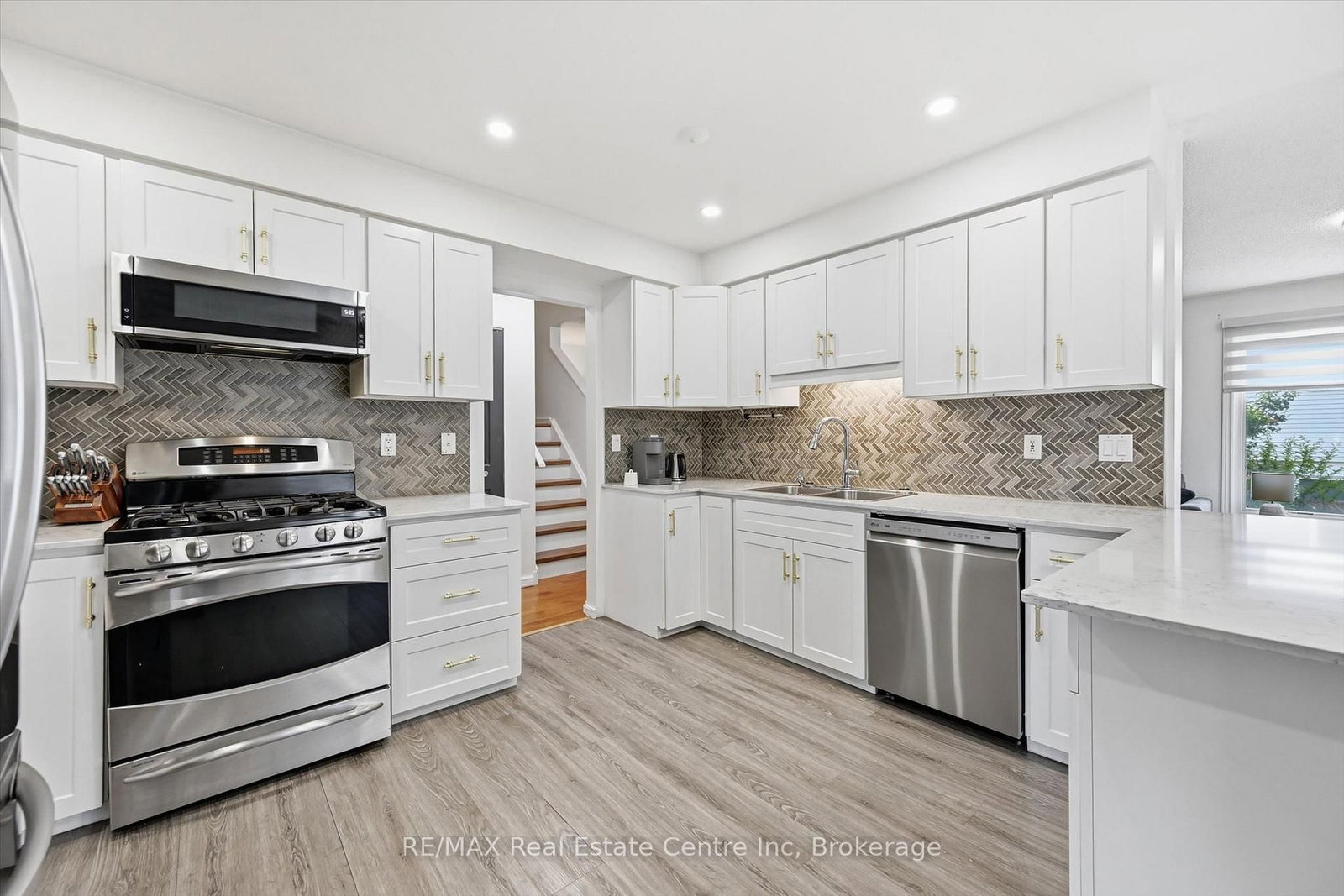 580 Clover Park Crescent • Milton, ON photo 16
