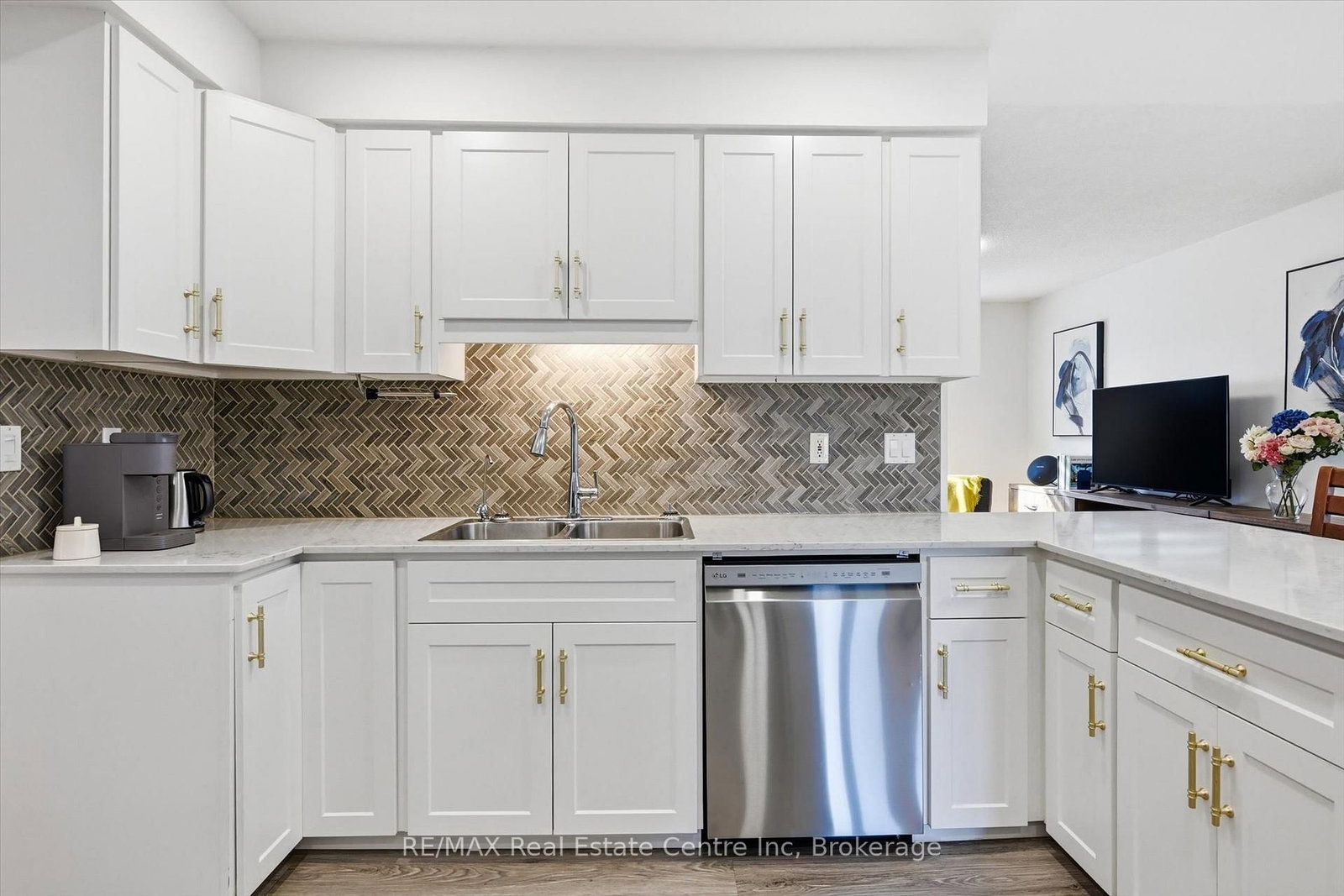 580 Clover Park Crescent • Milton, ON photo 17