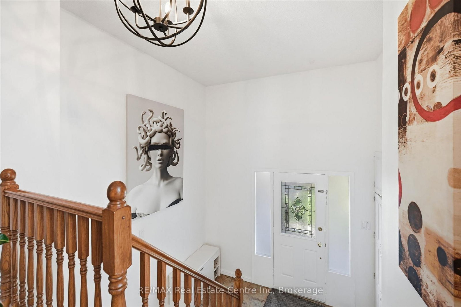 580 Clover Park Crescent • Milton, ON photo 5