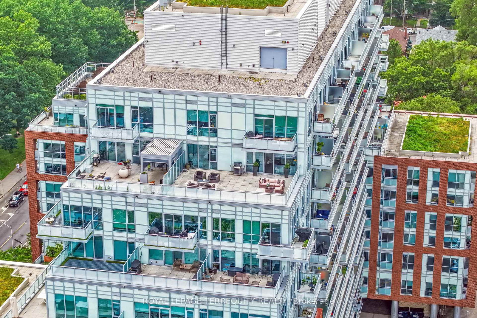 1830 W Bloor Street • #LPH 02 • Toronto, ON photo 27