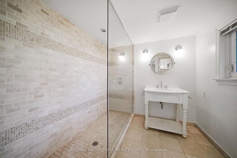 481 Anthony Oakville,ON L6J 2K6 — Photo 24