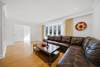 481 Anthony Oakville,ON L6J 2K6 — Photo 5