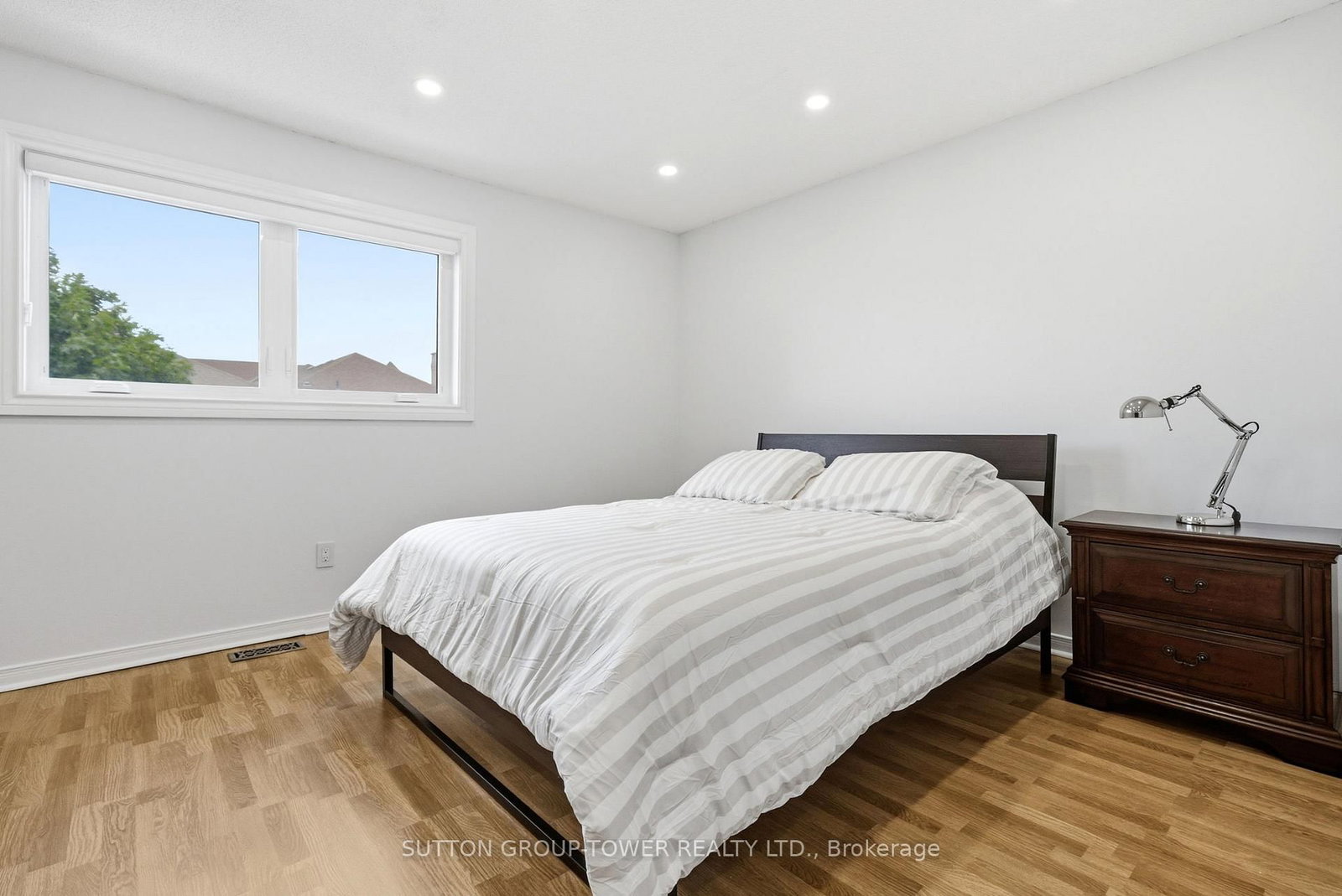 5035 Moulin Rouge Crescent • Mississauga, ON photo 16