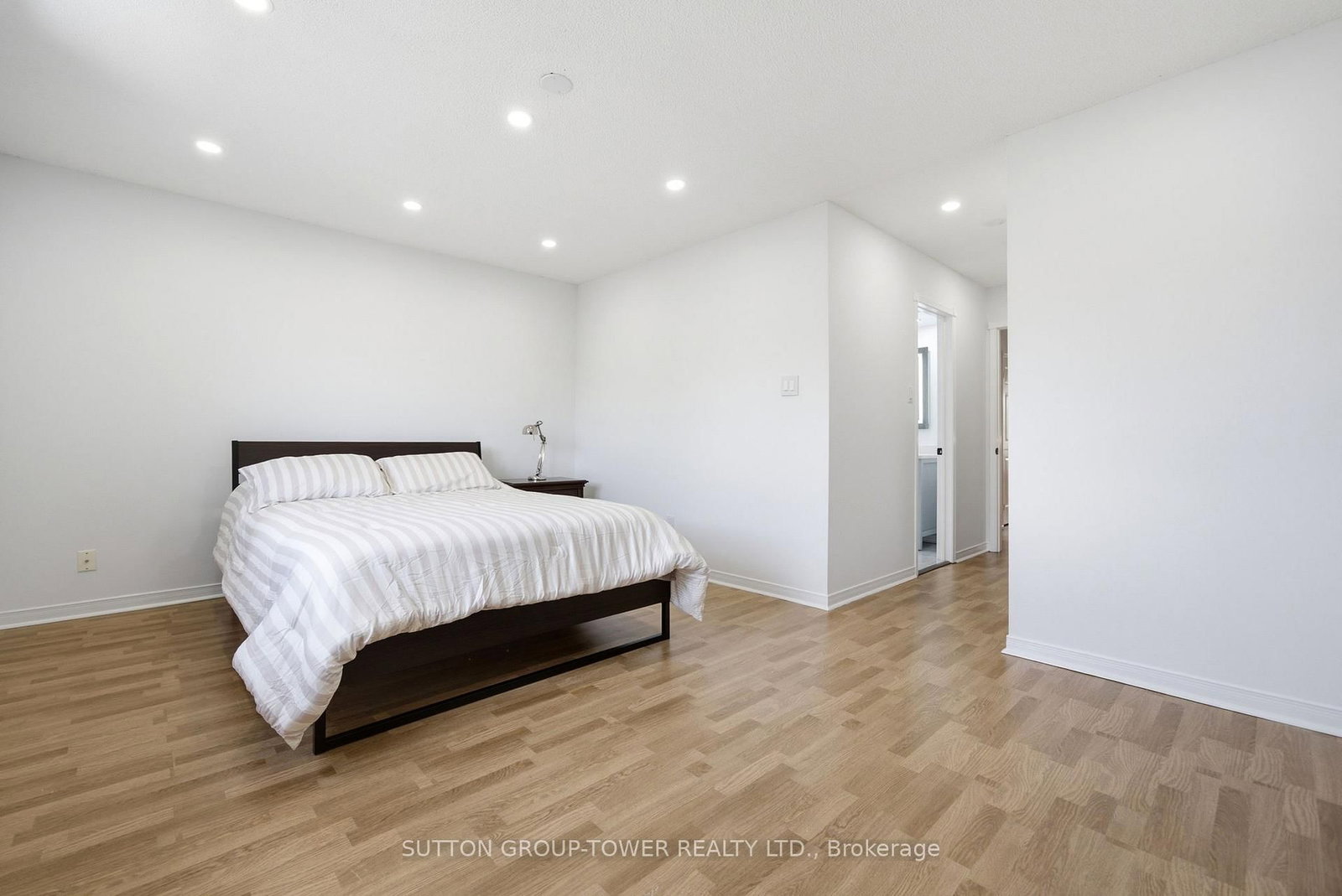 5035 Moulin Rouge Crescent • Mississauga, ON photo 17