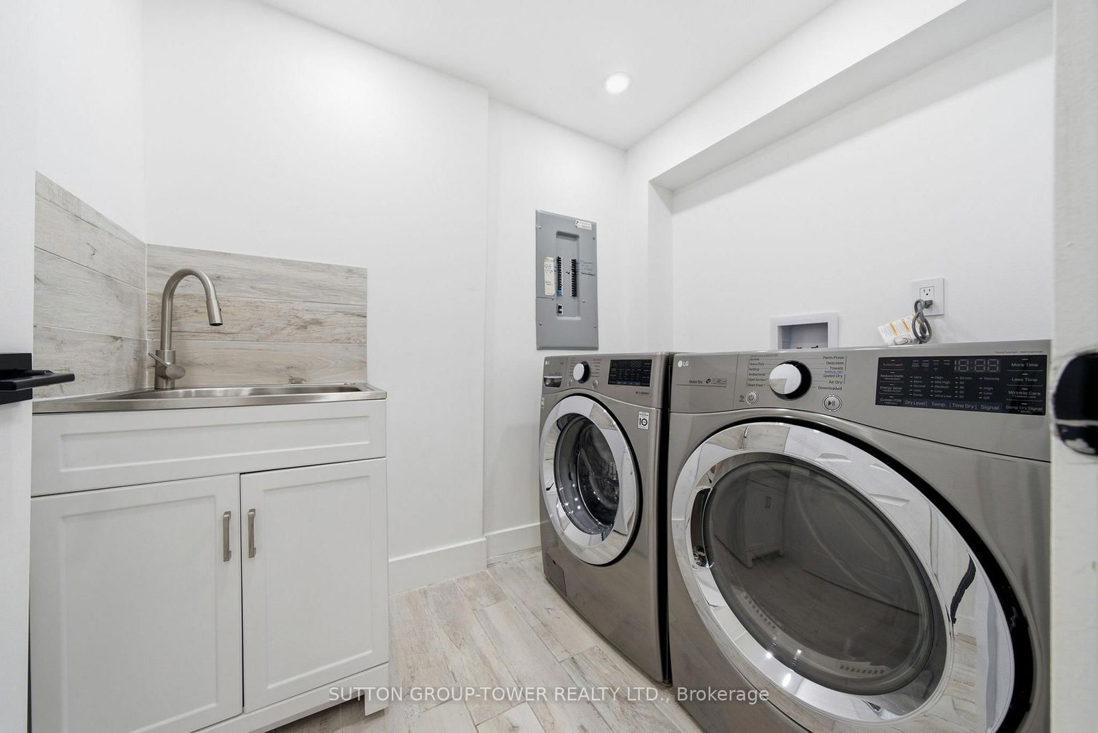 5035 Moulin Rouge Crescent • Mississauga, ON photo 24