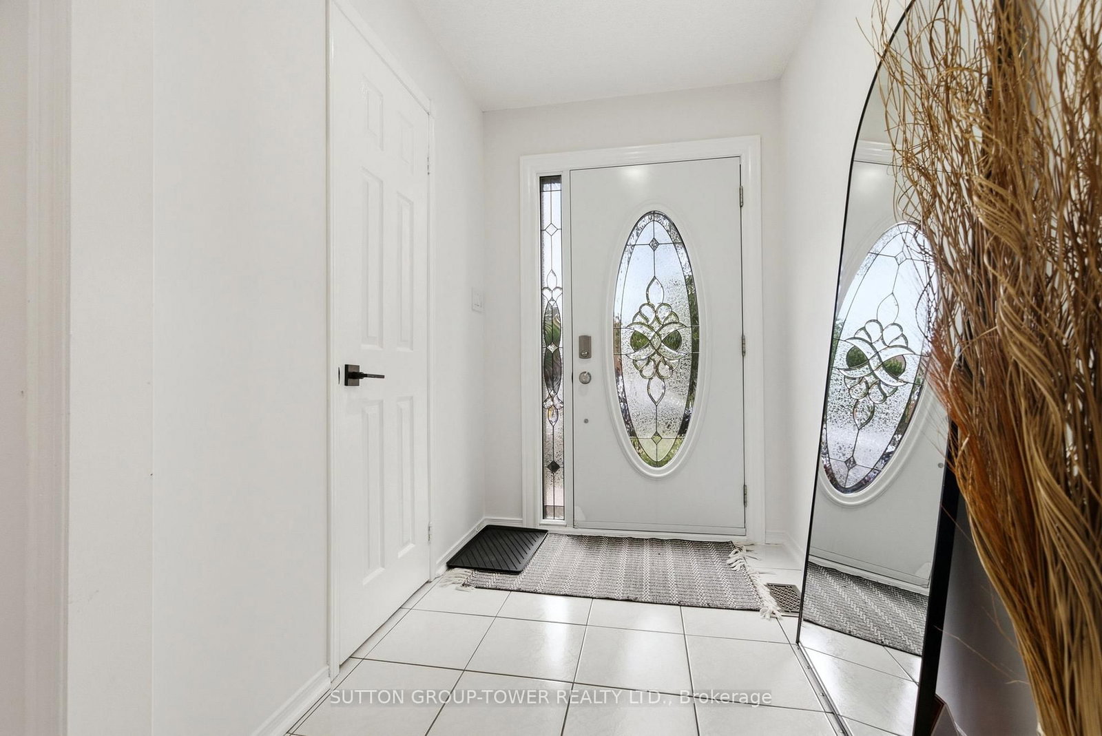 5035 Moulin Rouge Crescent • Mississauga, ON photo 4