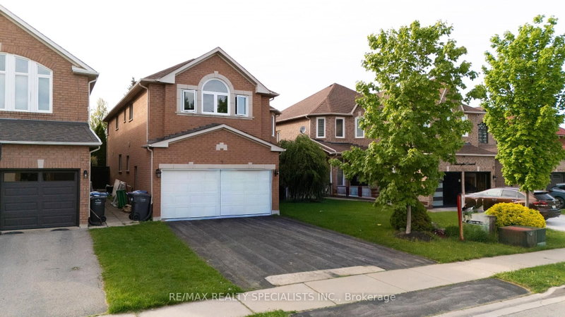 7 Banington Cres, Brampton, Ontario